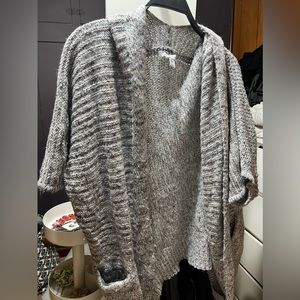 Short Sleeved Grey Knot Cardigan Size M/L